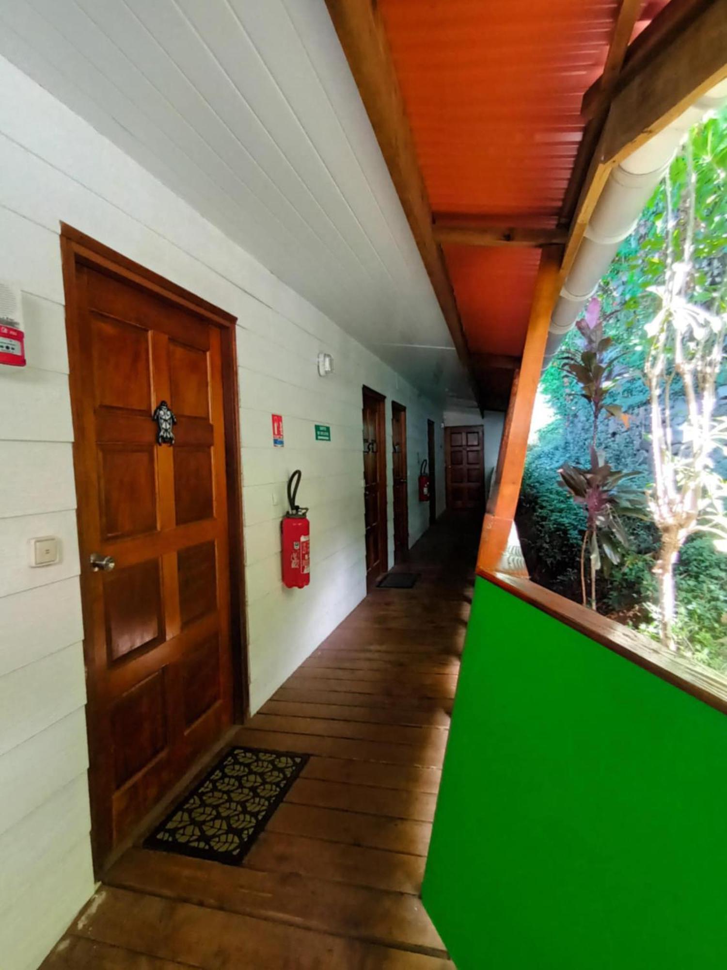 Fare Arana Moorea Guesthouse Atiha Exterior foto
